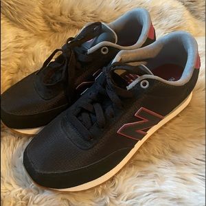 New Balance 501 sneakers womens size 7 black,grey and red